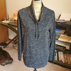 Cuddl Duds comforter size Medium cowlneck pullover